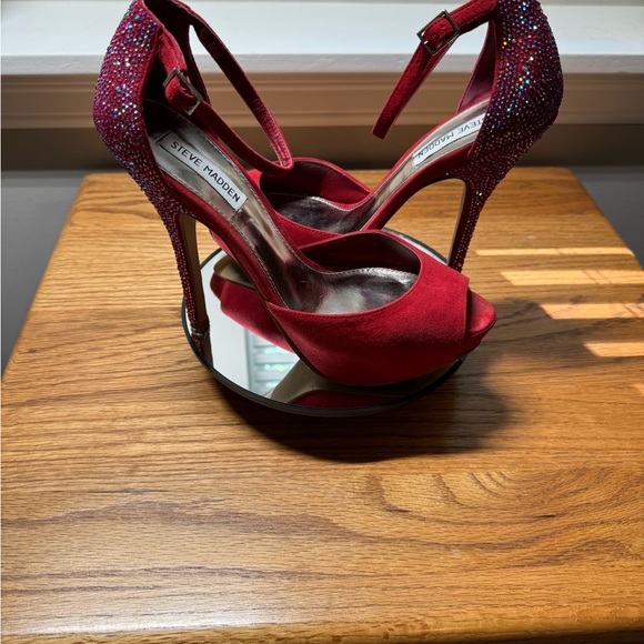 Steve Madden red suede open toe platform high heels - Picture 6 of 10